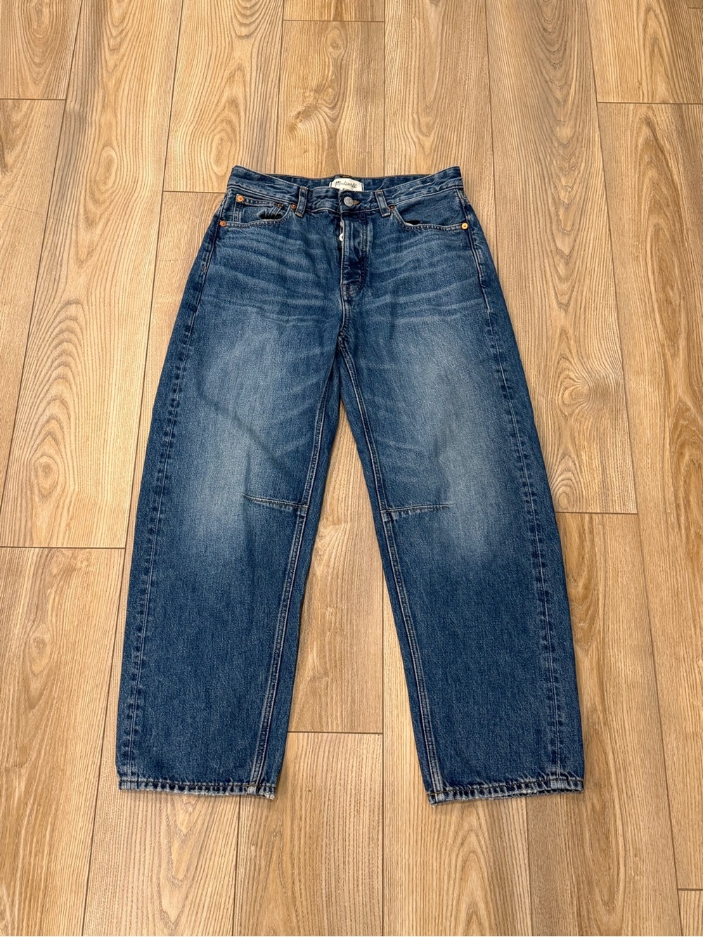 MADEWELL The Darted Barrel Leg Jean - Picture 2 of 5